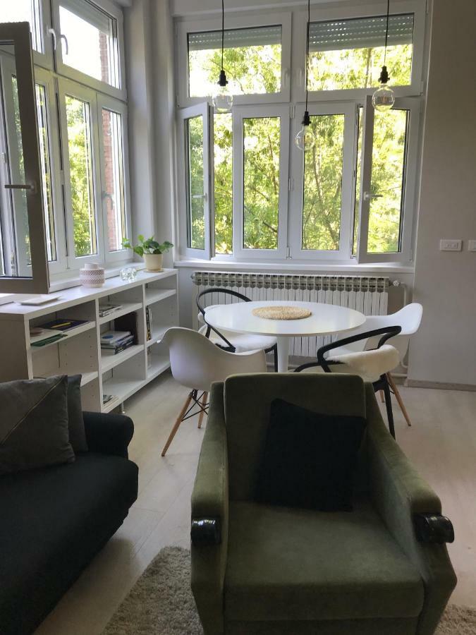 오시예크 Studio Apartman Park Galerija 아파트 외부 사진